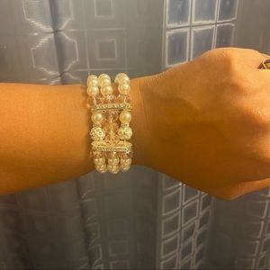 Faux Pearl w/Pink Bracelet